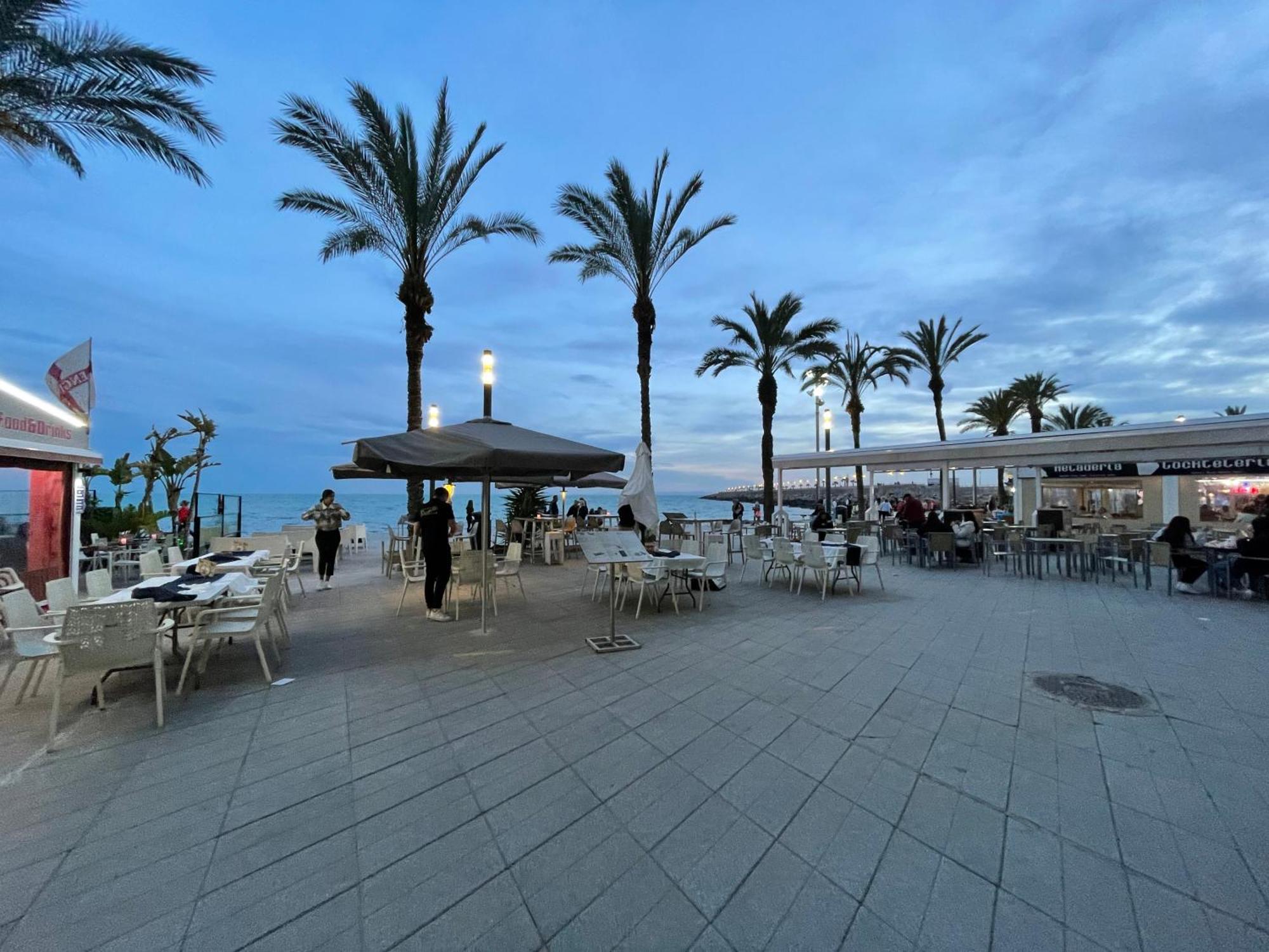 Superior La Playa! 3 Bedrooms! 2 Baths! Air Condition! Side Sea View! 托雷维耶哈 外观 照片